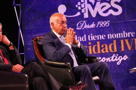 El exprocurador general de la República Ignacio Morales Lechuga advirtió que el simple hecho de decir “la verdad” en un texto periodístico no puede considerarse un ataque de violencia de género contra las mujeres.

“Nunca decir la verdad es un ataque al feminismo o de violencia de género. Es una expresión de libertad. Y la libertad debe ser intocada, como lo establece la Constitución. Cuando uno hace una expresión, puede haber 2 circunstancias. Uno, que se refiera a hechos, en cuyo caso, si el hecho es falso, debe uno rectificarlo. Y la opinión no es rectificable porque esa es subjetiva y eso depende de la persona que lo emite”, defendió.

