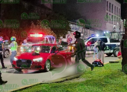 
Fallece por infarto Arnulfo Rodríguez González, alcalde electo de Banderilla. 
Los hechos ocurrieron cuando circulaba por la carretera federal 140, casi a la altura de CAXA.
