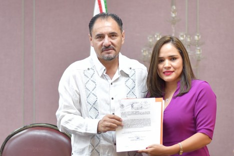 Incorporar la perspectiva de género en la elección de agentes y subagentes municipales y sus suplentes es la propuesta presentada por la diputada María Elena Córdova Molina durante la Segunda Sesión Ordinaria del Segundo Receso de este año.