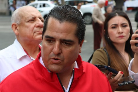 Adolfo Rodríguez Arana dirigentes estatal del PRI y alcaldes electos de este instituto político acudieron a Palacio de Gobierno para sostener un encuentro con la gobernadora Rocío Nahle.
