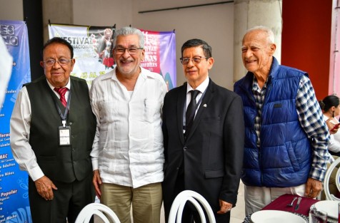 Ante representantes de la agrupación, el Edil deseó a los integrantes de la Frenom una feliz estancia, éxito en su agenda de trabajo y que disfruten de Xalapa.