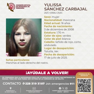 Familiares, amigos y habitantes es del municipio de Totutla, bloquearon la carretera Huatusco- Xalapa, a la altura del entronque a Totutla-Conejos-Huatusco, para exigir a las autoridades de Seguridad Pública la aparición de Yulissa Sánchez Carvajal, de 16 años, quién desapareció el pasado 17 de julio y hasta el momento se desconoce su paradero.