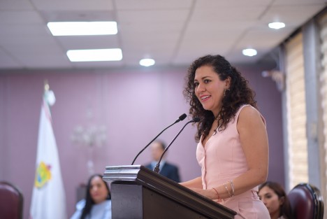 Para favorecer el combate al sobrepeso y la obesidad, principalmente en niñas, niños y adolescentes, la legisladora Ana Rosa Valdés Salazar presentó ante la Diputación Permanente una Iniciativa para actualizar las leyes estatales de Educación, Salud y Orgánica del Municipio Libre a fin de incorporar planes y programas que abonen a disminuir esta condición.