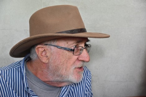 Javier Sicilia advierte que el gobierno de Morena llevará a México a una tragedia aún mayor que en sexenios pasados.