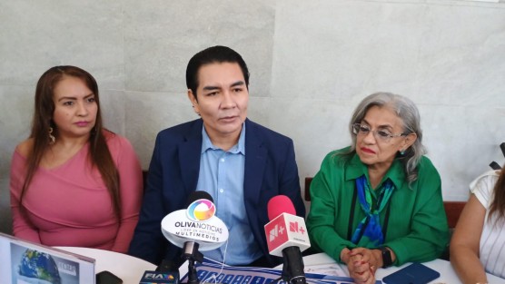“La esperanza de vida sigue aumentando, y eso nos obliga a pensar seriamente en cómo queremos vivir nuestra vejez”, mencionó Erick Gerardo Ruiz Moya, médico especialista en geriatría y director del Centro de Longevidad de Xalapa