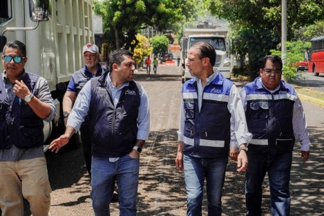 A través de sus redes sociales el alcalde Juan Manuel Unanue compartió imagenes de la rehabilitación  de la avenida Moisés Sáenz con concreto asfáltico y nueva señalética.


