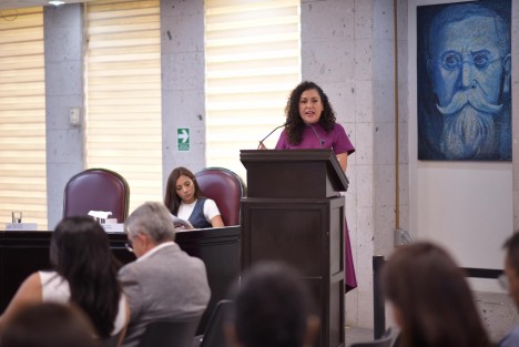 En la Cuarta Sesión del Segundo Receso, la diputada Ana Rosa Valdés Salazar se pronunció a favor de que se otorgue un mayor apoyo institucional a los productores nacionales de azúcar.