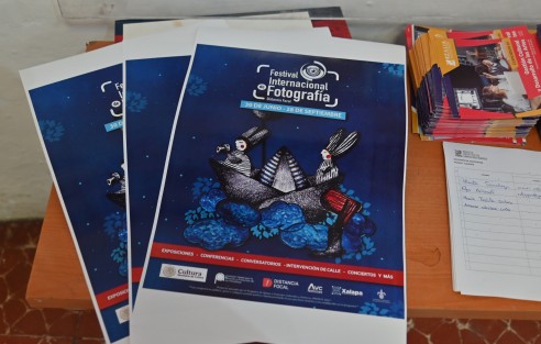 Veracruz será sede de la tercera edición del Festival Internacional de Fotografía Distancia Focal 2025, encuentro que reúne a fotógrafos nacionales e internacionales, con exposiciones, talleres, conversatorios y actividades comunitarias.

El festival será inaugurado el 21 de agosto en la Galería AP, Xalapa, con la exposición “Ojos de Mujer Volando” de la fotógrafa michoacana Patricia Aridjis, además de la premiación del concurso de fotografía “Enfocando el Mundo”.