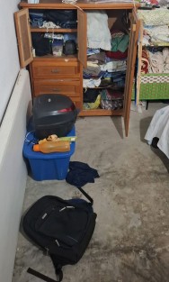 Fuerzas de seguridad catean casa equivocada y esposan a un menor en las Choapas.