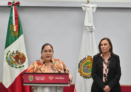 El próximo lunes iniciará el Ciclo Escolar 2025–2026 y, con ello, más de 2 millones de estudiantes regresarán a las aulas en más de 25 mil escuelas del estado, informó la secretaria de Educación, Claudia Tello Espinosa, durante la conferencia de prensa de la gobernadora Rocío Nahle García.