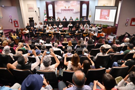 En el Palacio Legislativo de Veracruz se llevó a cabo el conversatorio “Envejecimiento con dignidad: Derechos humanos y participación para una vejez activa”, como un espacio de diálogo y reflexión interinstitucional y comunitario en torno a los derechos humanos de las personas adultas mayores, sus desafíos, aportaciones y necesidades, en el marco del Día Nacional de las Personas Adultas Mayores, que se celebra cada 28 de agosto.