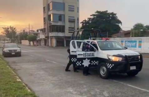 Colocaron,  narco lonas en Poza Rica y Tuxpan 
Una localizada en un edificio abandonado en en puerto y otra en inmediaciones de instalaciones de PEMEX en Poza Rica...
