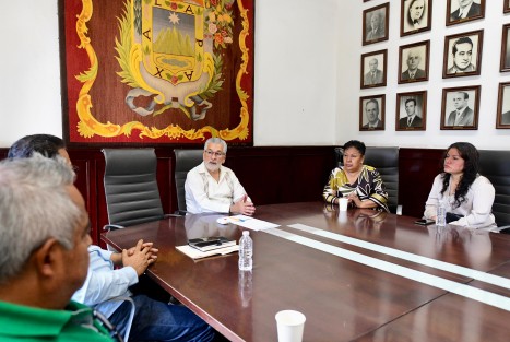Con el fin de impulsar el desarrollo económico y el bienestar de las familias, el alcalde Alberto Islas Reyes sostuvo una reunión de trabajo con representantes de diversos sectores productivos de la ciudad.