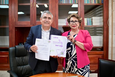 La Comisión Permanente de Vigilancia, por conducto de su presidente, diputado Miguel Guillermo Pintos Guillén, recibió de la titular del Órgano de Fiscalización Superior del estado (Orfis), auditora Delia González Cobos, el Informe de Seguimiento de las Cuentas Públicas 2017-2023, dando así cumplimiento a lo dispuesto en el Artículo 61 de la Ley de Fiscalización Superior y Rendición de Cuentas de Veracruz.
 
