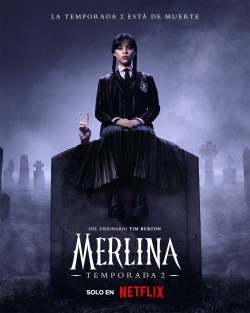 La segunda parte de la temporada 2 de Merlina ya está disponible en Netflix desde el 3 de septiembre de 2025, y llega cargada de sorpresas. Entre ellas, destaca la participación de Lady Gaga, quien interpreta a un nuevo personaje en la historia y también presenta una canción original titulada “The Dead Dance”. Aunque el tema suena dentro de la serie, su videoclip no forma parte de los episodios: fue producido por separado y filmado en la misteriosa Isla de las Muñecas, en Xochimilco (Ciudad de México).