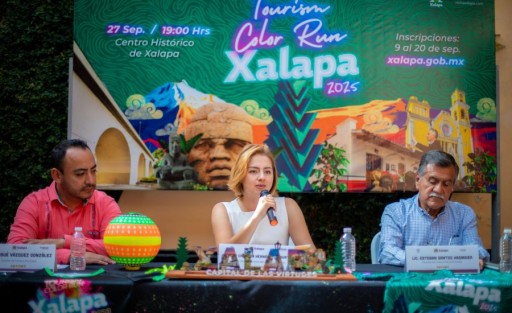 En el marco de la conmemoración del Día Mundial del Turismo, el Ayuntamiento de Xalapa invita a participar en la cuarta edición de la “Tourism Color Run 2025”, carrera que busca fortalecer la identidad local y promover la riqueza cultural de la ciudad a través del deporte.

