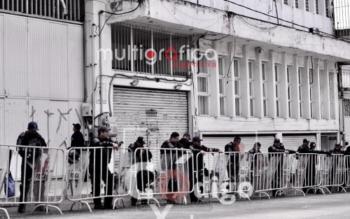Esta mañana dio inicio el conteo de votos provenientes del municipio de Poza Rica, tras la elección municipal. Las boletas son revisadas en las bodegas del Organismo Público Local Electoral (OPLE), ubicadas en la calle Clavijero de la capital veracruzana.

El inmueble permanece bajo resguardo de elementos de la Secretaría de Seguridad Pública, con el objetivo de garantizar la seguridad y transparencia del proceso.