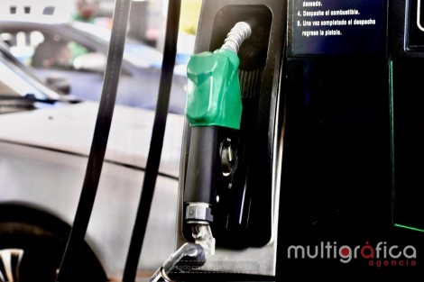 Gobierno de México y sector gasolinero acuerdan mantener el precio máximo del diesel en 28 pesos por litro