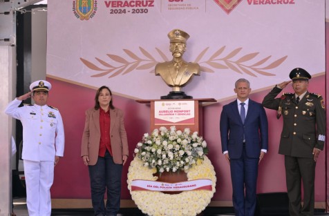 En el marco del Día del Policía Veracruzano, la gobernadora Rocío Nahle García anunció el fortalecimiento a la seguridad pública con un paquete que incluye la adquisición de cuatro helicópteros —dos que llegarán este año y dos más en 2027— y la incorporación de 82 nuevas patrullas.