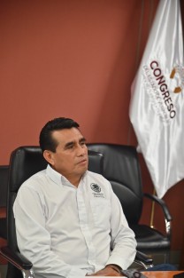 El presidente de la Junta de Coordinación Política (Jucopo) del Congreso del Estado de Veracruz, Esteban Bautista Hernández, informó que será en una próxima sesión cuando se analice la solicitud enviada por la gobernadora para la enajenación de ocho aeronaves, las cuales —dijo— podrían representar un riesgo debido a su antigüedad.