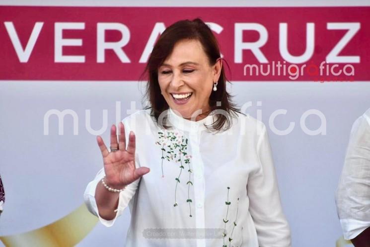 Rocío Nahle encabeza desfile del Día del Trabajo en Xalapa
