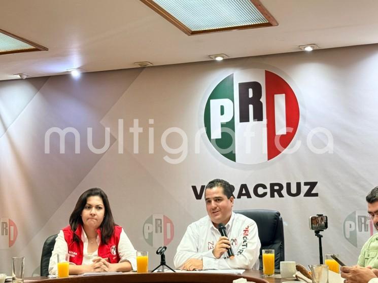 Acusa dirigente de PRI que Héctor Yunes Landa miente sobre presunta persecución de la FGE