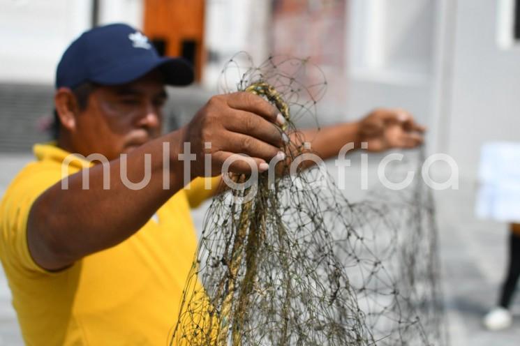 Pescadores de Tonalá protestan nuevamente en Plaza Lerdo por falta de apoyos