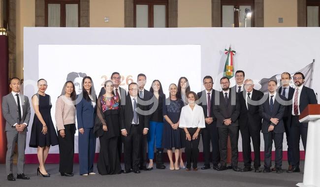 CSP destaca que inversión de 21 mil mdp de empresas farmacéuticas incrementará producción de medicamentos y fortalecerá la industria

-Agradecemos la confianza en México y que sigamos trabajando por el bien de todas y todos los mexicanos-, puntualizó

