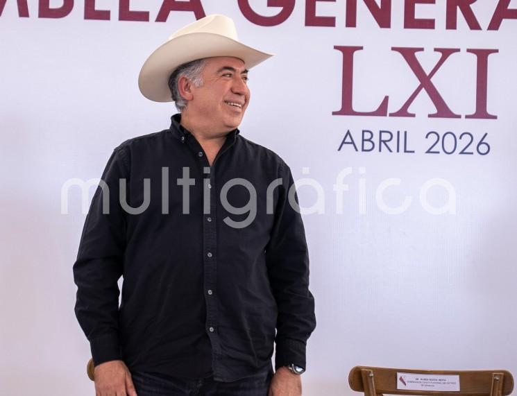 El senador de Morena, Enrique Inzunza Cázarez, informó que solicitó licencia para separarse temporalmente de su escaño en el Senado de la República