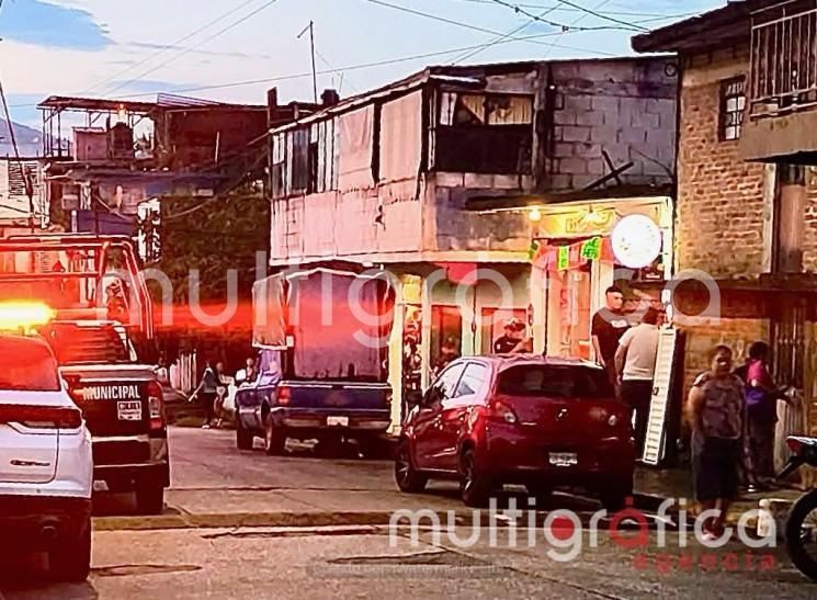 Sujetos armados asaltan cremería en la colonia Santa Leticia, en Fortín