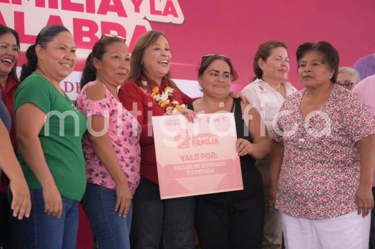 El norte llega hasta Pánuco; lleva Gobernadora 4 mil apoyos a 8 municipios de la Huasteca