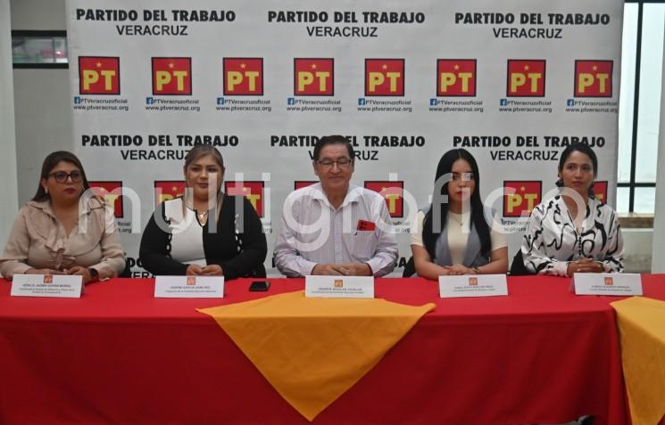 Vicente Aguilar Aguilar, coordinador de la Comisión Ejecutiva Estatal del Partido del Trabajo (PT) en Veracruz, fijó postura sobre diversos temas de la agenda estatal: respaldó el diálogo del Gobierno de Veracruz con taxistas y conductores de plataformas digitales, exigió una investigación por las carencias en el Hospital Infantil de Veracruz, pidió respeto a la legalidad electoral, demandó a PEMEX atender a las familias afectadas por el pozo Krem-1 en Las Choapas, rechazó que el Ayuntamiento de Veracruz asuma la deuda de Grupo MAS y llamó a fortalecer la inversión en infraestructura deportiva para impulsar a la niñez y juventud mexicana