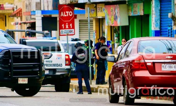 Ejecutan a balazos a agente de Tránsito Municipal dentro de patrulla en Córdoba