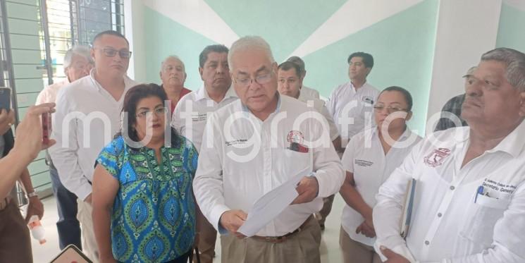 Representantes de organizaciones de taxistas de distintas regiones de Veracruz manifestaron su rechazo a la posible regularización de vehículos particulares que prestan servicio mediante plataformas digitales y solicitaron una mesa de diálogo con el Gobierno del Estado antes de que se presente cualquier reforma a la Ley 589 de Tránsito y Transporte.