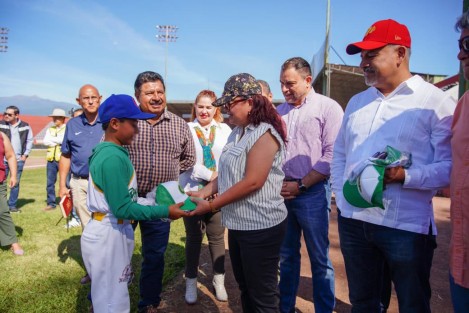 Inicia Ayuntamiento obra integral de rehabilitación del Parque Deportivo Colón