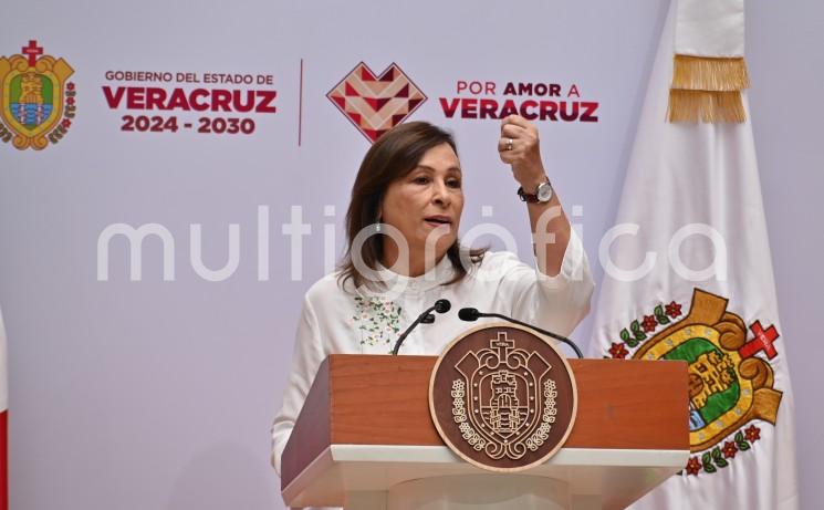 Nahle llama a denunciar con pruebas presuntos cobros salariales relacionados con diputada