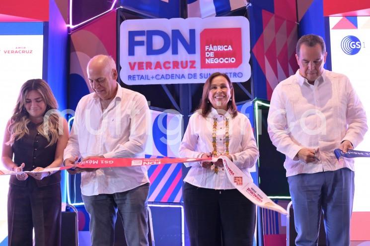 Inaugura Rocío Nahle Fábrica de Negocio; Veracruz abre sus puertas a la inversión y al intercambio comercial