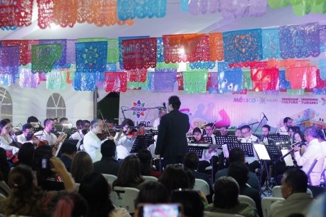 Este viernes 21 de agosto, autoridades del Ayuntamiento de Xalapa participaron en la conmemoración del tercer aniversario del nombramiento de Xallitic como Barrio Mágico. La jornada estuvo musicalizada con la presentación de la Orquesta Municipal de Xalapa.