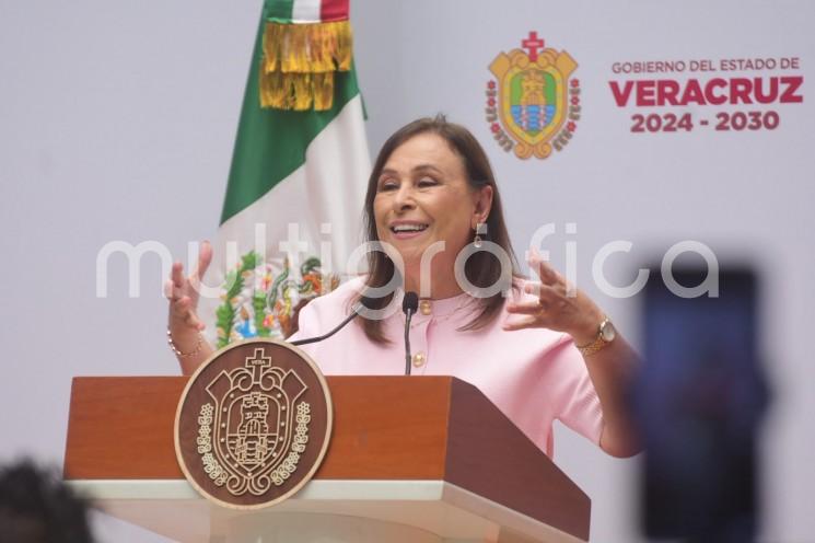 Tras prohibición en Ignacio de la Llave, Nahle defiende el farmeo de aura en parques públicos