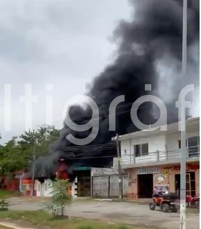 ¡Arde Tempoal y sus autoridades ni sus luces!