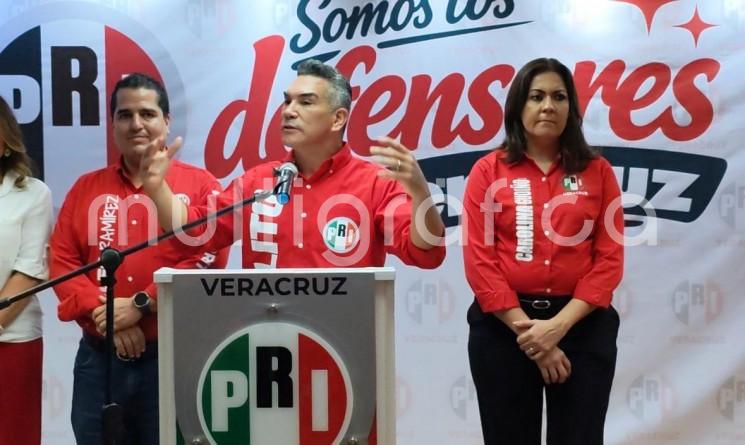 PRI buscará construir frente opositor en Veracruz rumbo a 2027: Alejandro Moreno