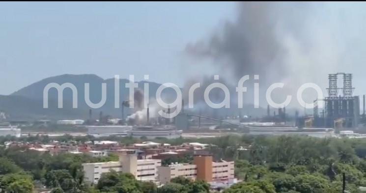 Atiende Pemex conato de incendio sin afectaciones en la planta Primaria 1 de la Refinería Salina Cruz