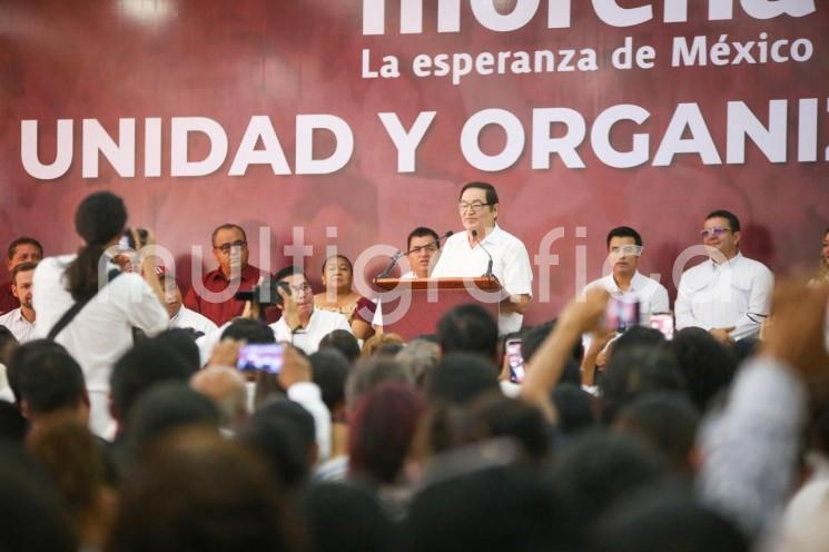 ?
Vicente Aguilar renuncia al PT y se suma a Morena
