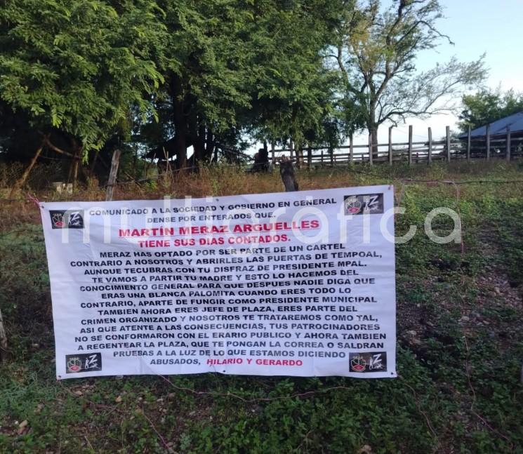 Localizan narcomantas en contra del alcalde de Tempoal