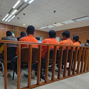 Acusados de cártel inmobiliario fueron vinculados a proceso, familiares denuncian que son chivos expiatorios., en 4 dias les armaron una carpeta sin pruebas. 