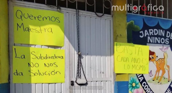 Toman Kinder Virginia en Paso del Macho .

El Jardín de Niños del centro de la ciudad, Virginia Cordero, amaneció tomado por parte  de familias que exigen un  profesor frente a grupo