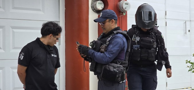 Vecinos de la colonia María Esther, en alerta por robos; joven es detenido en flagrancia