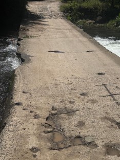 El arenal que amenaza al puente de La Marina en Xico y Coatepec