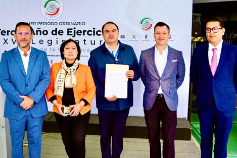 Jorge Álvarez Máynez y Luis Carbonell presentan denuncia contra Ramos Alor ante la FGR y exigen su separación del IMSS-Bienestar en Veracruz