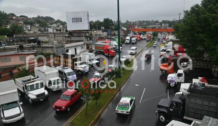 Transportistas bloquearán accesos de Xalapa este jueves; denuncian corrupción en Transporte Público